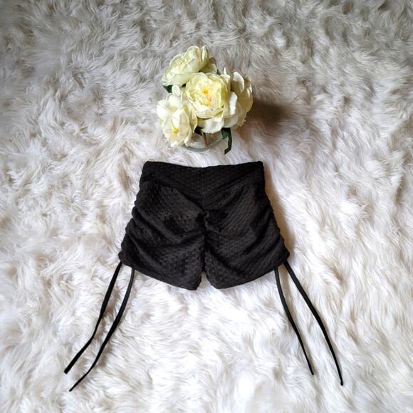 Scrunch Booty Shorts Small Workout Booty Lifting Black NEW - Picture 3 of 8